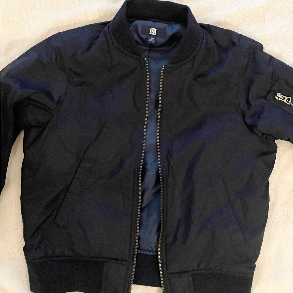 NEW Uniqlo Kids Bomber Style Jacket, US 5T, Unisex Boy Girl, Navy Lightweight.